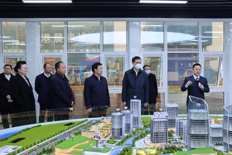 2023年2月，湖南省人民政府副省長(zhǎng)周海兵到港晨公司岳陽(yáng)自貿(mào)片區(qū)數(shù)字經(jīng)濟(jì)產(chǎn)業(yè)綜合體建設(shè)項(xiàng)目調(diào)研指導(dǎo)工作