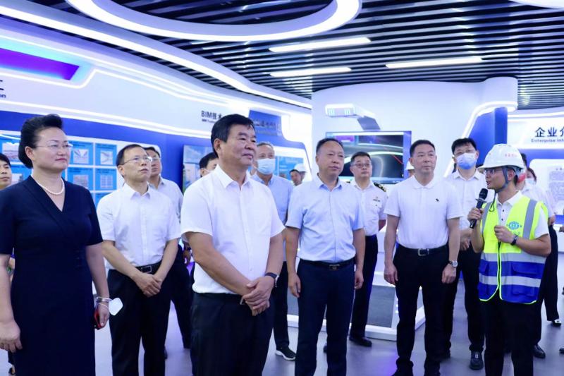 2022年9月，時(shí)任民革中央專職副主席，湖南省副省長(zhǎng)何報(bào)翔到岳陽(yáng)自貿(mào)片區(qū)EOD項(xiàng)目調(diào)研指導(dǎo)工作