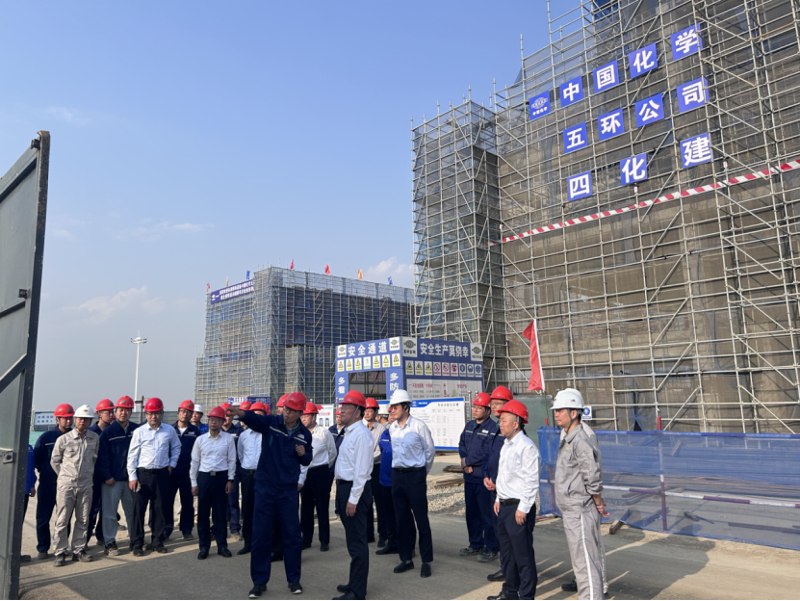 寇光武到中南公司湖北徽陽(yáng)項(xiàng)目檢查調(diào)研